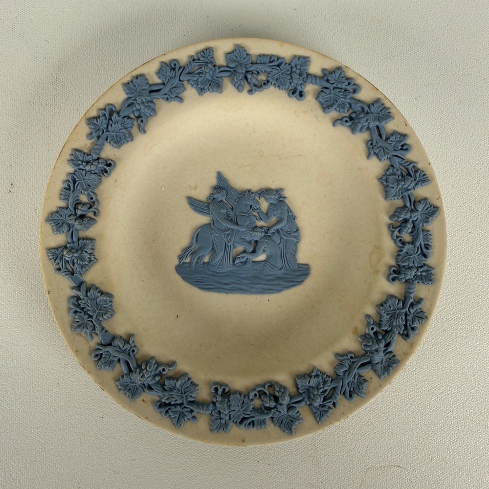 Wedgwood Jasperware Blue on Cream Pegasus Grapevine Trinket Dish Made in England